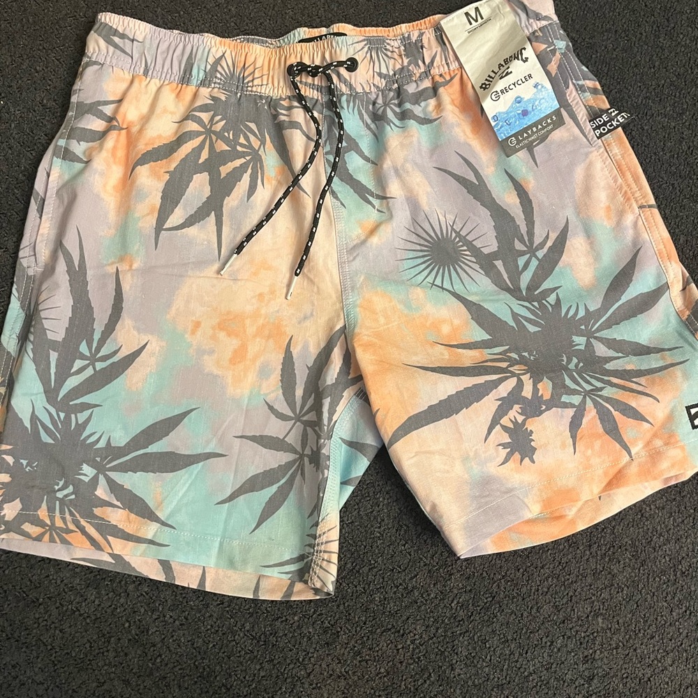 Brand new Mens billabong bathing suit